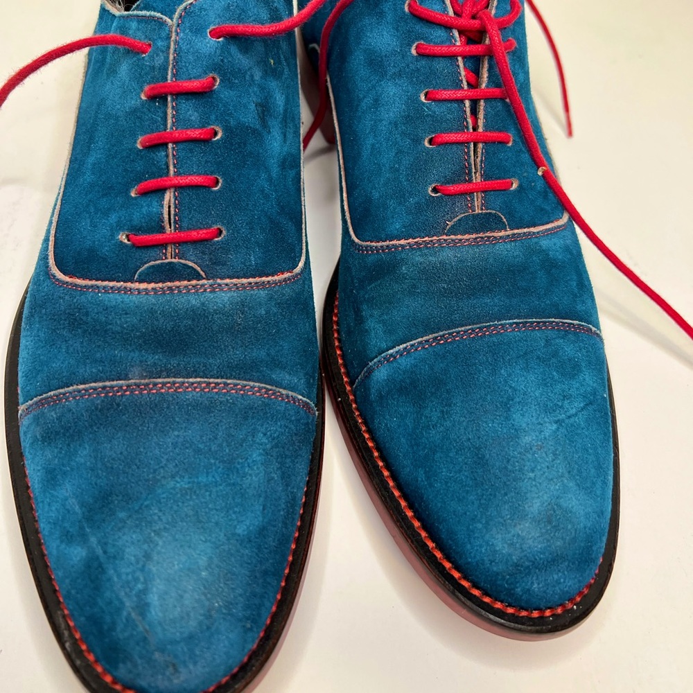 Donald Pliner Navy washed suede shoes